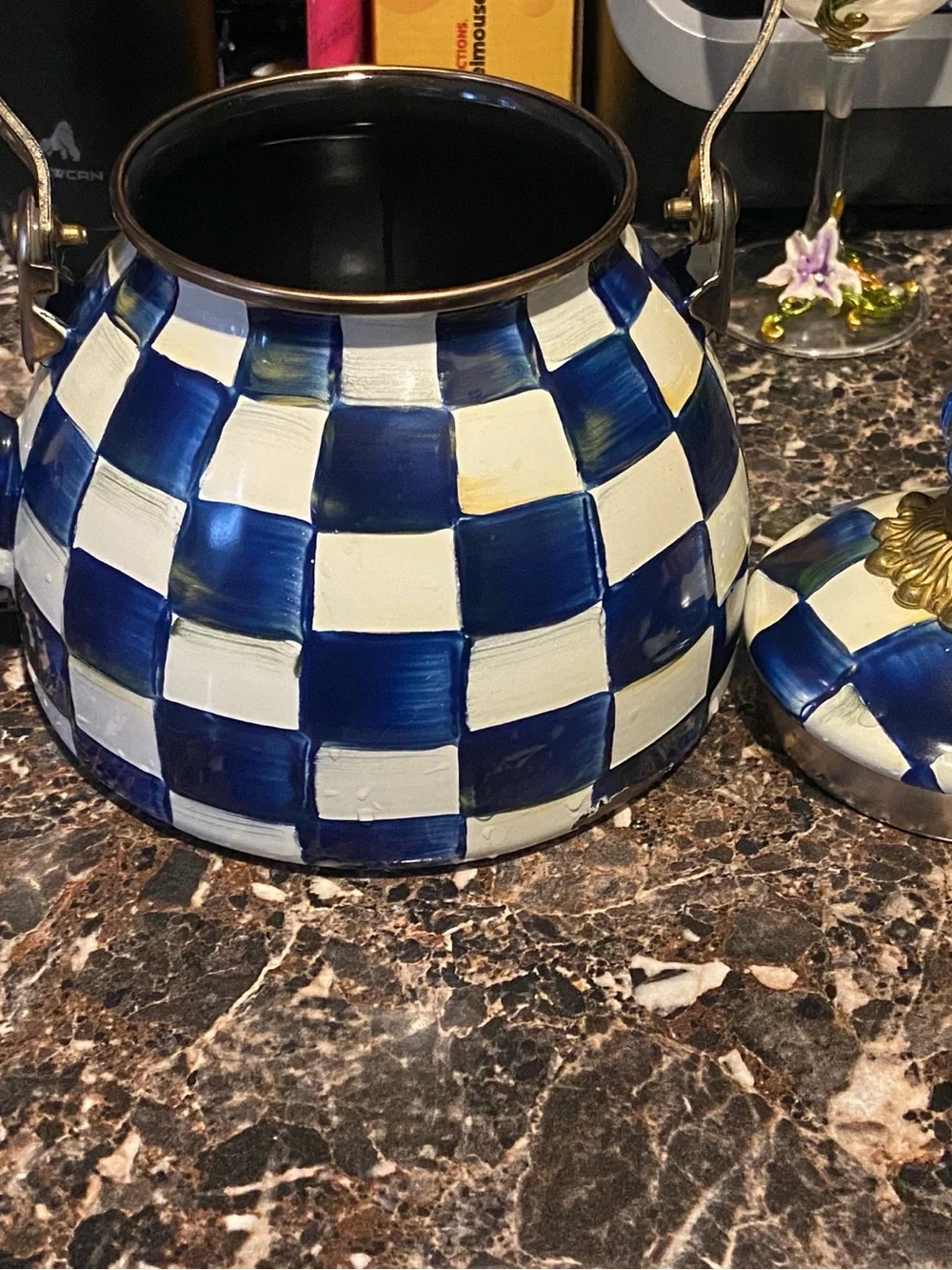MACKENZIE-CHILDS royal check 2quart tea pot